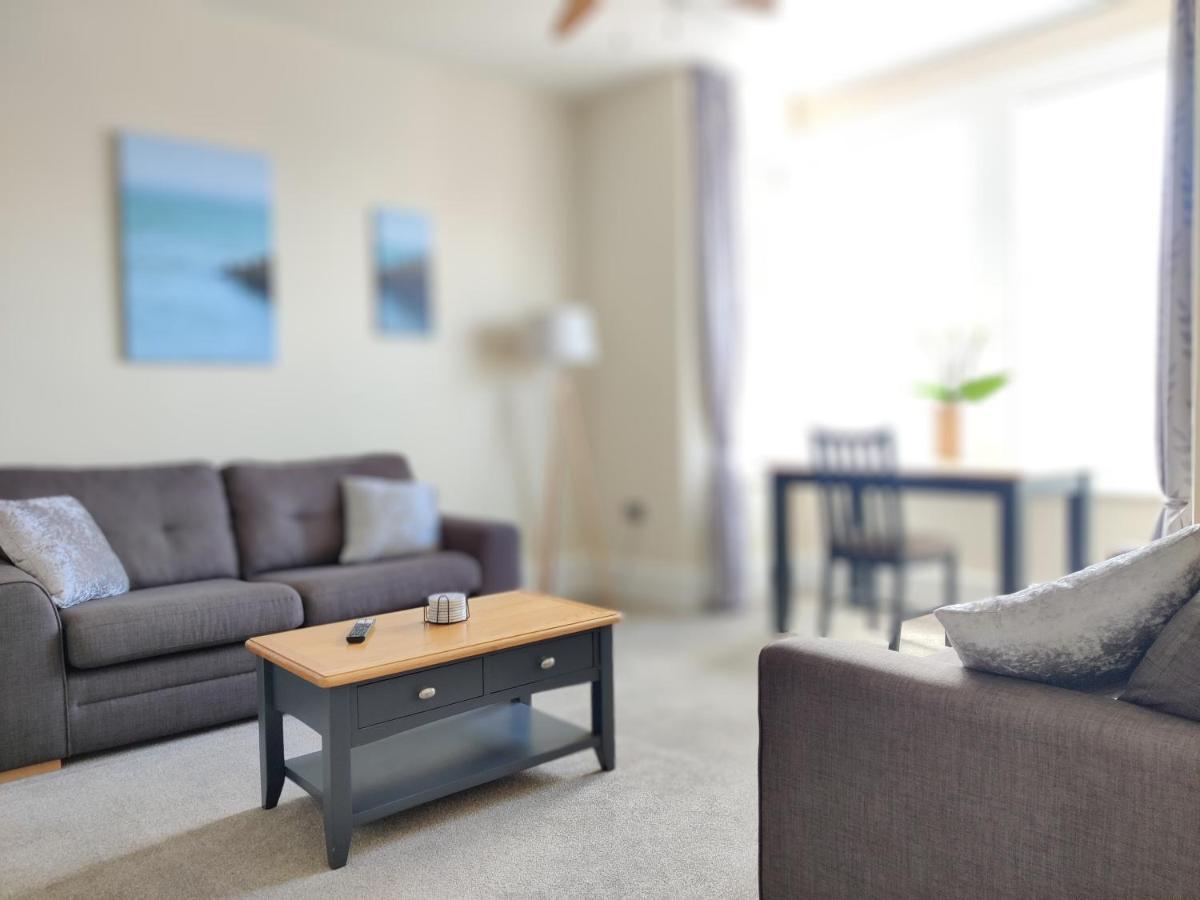הרן ביי Escape To The Coast In A Luxurious Private Apartment מראה חיצוני תמונה